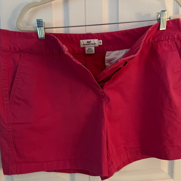 NWOT Vineyard Vines 5” Short
Size 14 - Picture 3 of 5